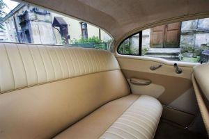 Retro automobilis Jūsų šventei