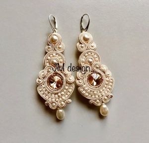 Rankų darbo papuošalai