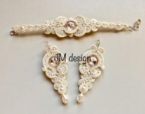 Rankų darbo papuošalai