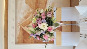 Vestuvinė atributika, puokštės, balionai.