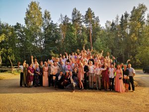 Renginių vedėjai/dj su pilnu įgarsinimu ir apšvietimu