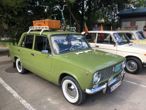 Senovinių automobilių asociacija "Seni kibirai"