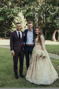 Nuotaikos kalviai. LT( vedėjas, didžėjus, vokalistė)