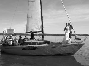 jachtos nuoma mergvakario pasiplaukiojimui