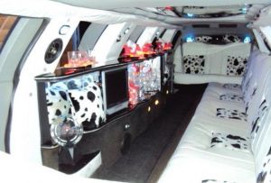 Limuzinų nuoma su papuošimais