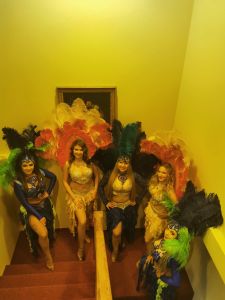 Šokėjų kolektyvas Leila Dance. Šokėjos Jūsų šventei.