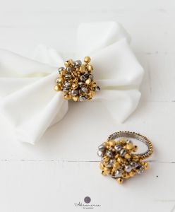 Dekoravimo servetėlės su prabangiais žiedais