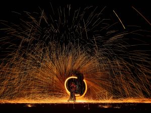 VIDURAMŽIAI LT Ugnies šou