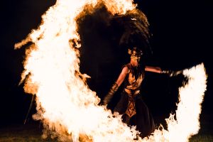 VIDURAMŽIAI LT Ugnies šou