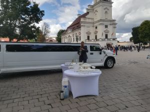 Saksofono melodijos fonui ir šokiui