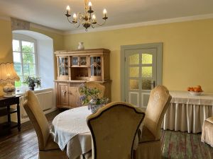 PLATELIŲ  DVARO  PALIVARKAS - sodyba šventėms