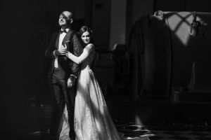 Vestuvių fotografija, kurioje dar liko vestuvių