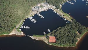 Pusiasalio nuoma renginiams prie marių Kauno jachtklube