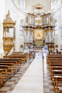 Baltų kilimų nuoma