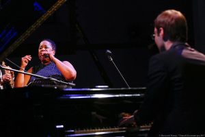 Džiazo pianistas ir grupė