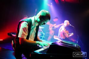 Džiazo pianistas ir grupė