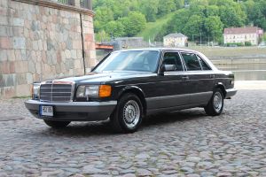 Klasikinis Mercedes-Benz SEL560 1986