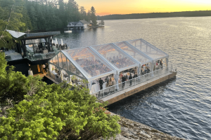 Palapinių, stalų ir kėdžių, staltiesių ir kt. nuoma