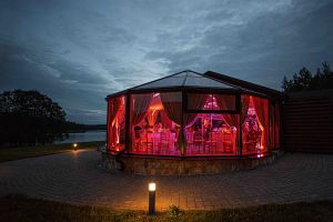 Vila PAS ŠEŠTOKĄ Molėtų rajone prie ežero 80 vietų