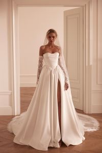 AUKSORÈ wedding – vestuvinių suknelių salonas Klaipėdoje