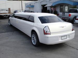 300C Chrysler limuzinas