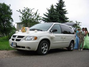 Baltas Voyager minivenas