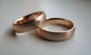 Gaminame vestuvinius ir sužadėtuvių žiedus