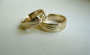 Gaminame vestuvinius ir sužadėtuvių žiedus