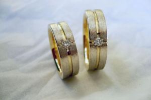 Gaminame vestuvinius ir sužadėtuvių žiedus