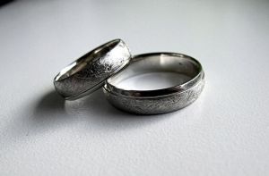 Gaminame vestuvinius ir sužadėtuvių žiedus